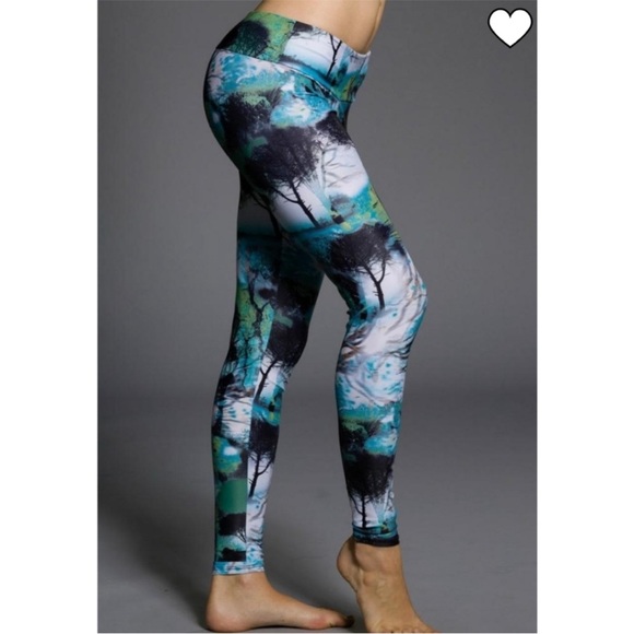 Onzie Forest Print Leggings - Picture 2 of 10